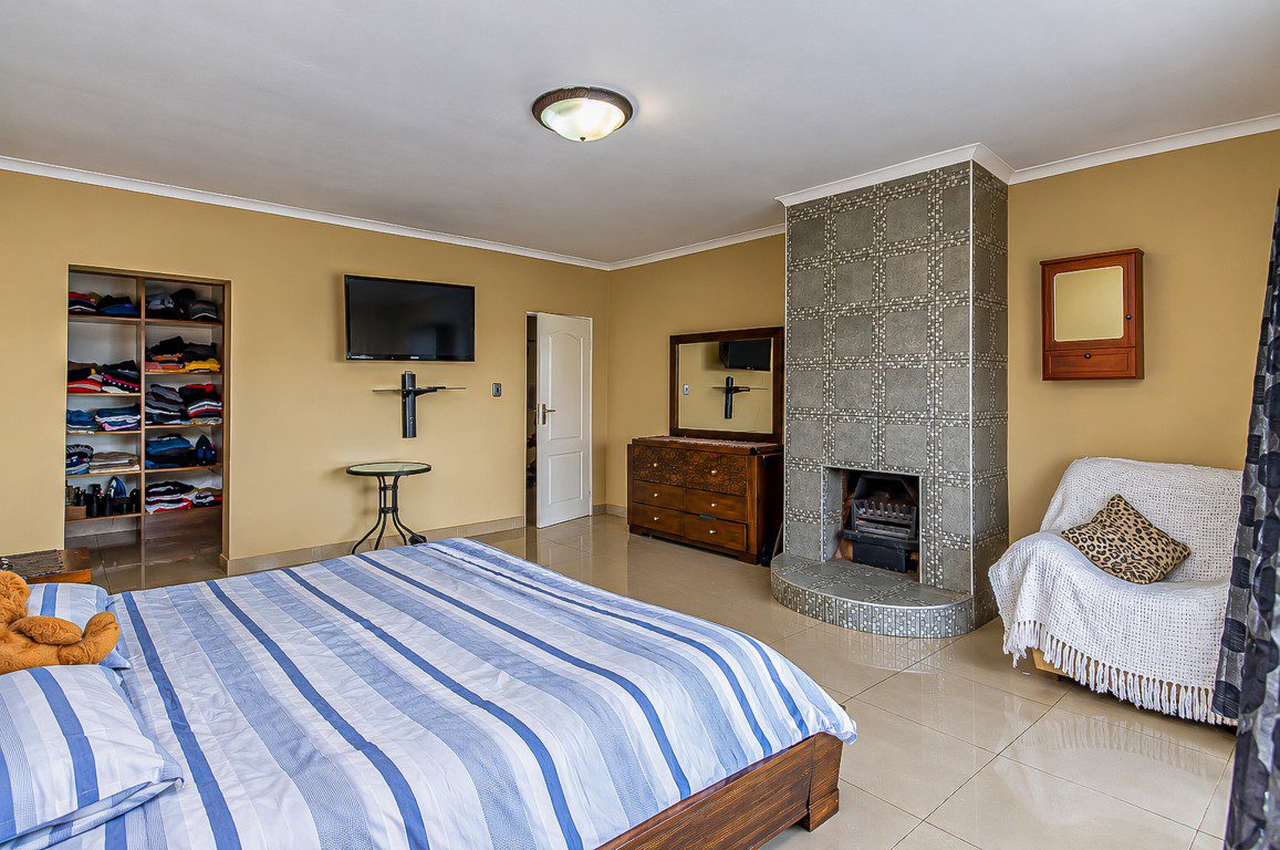 Savannah Country Estate, Pretoria | 6-Bedroom Estate Home with Pool