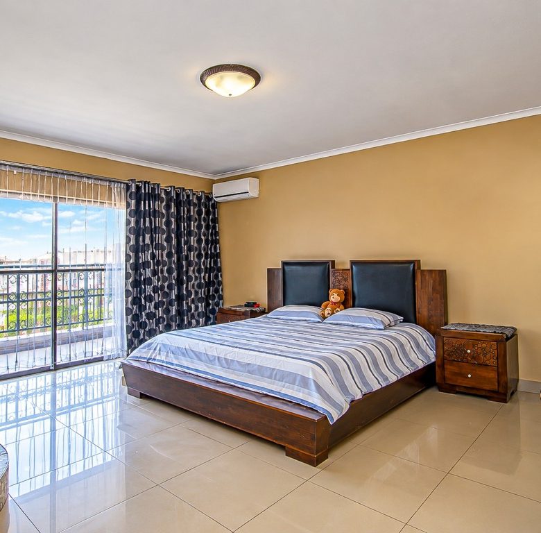 Savannah Country Estate, Pretoria | 6-Bedroom Estate Home with Pool