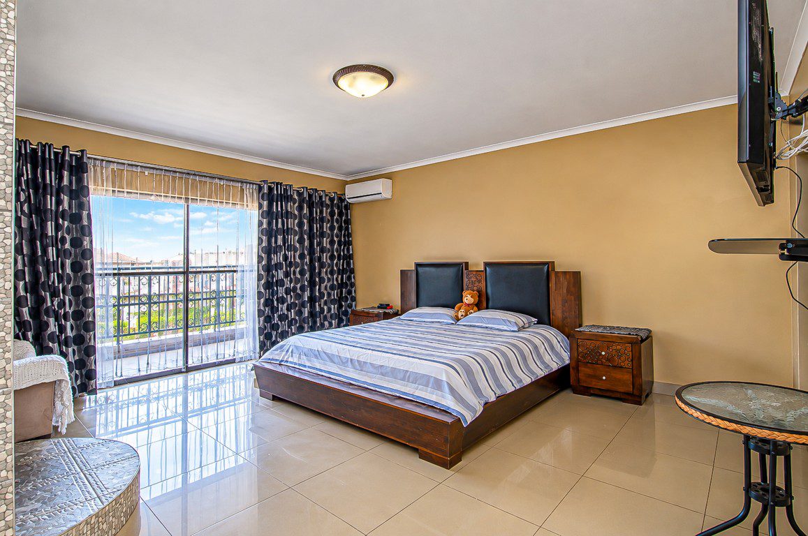 Savannah Country Estate, Pretoria | 6-Bedroom Estate Home with Pool