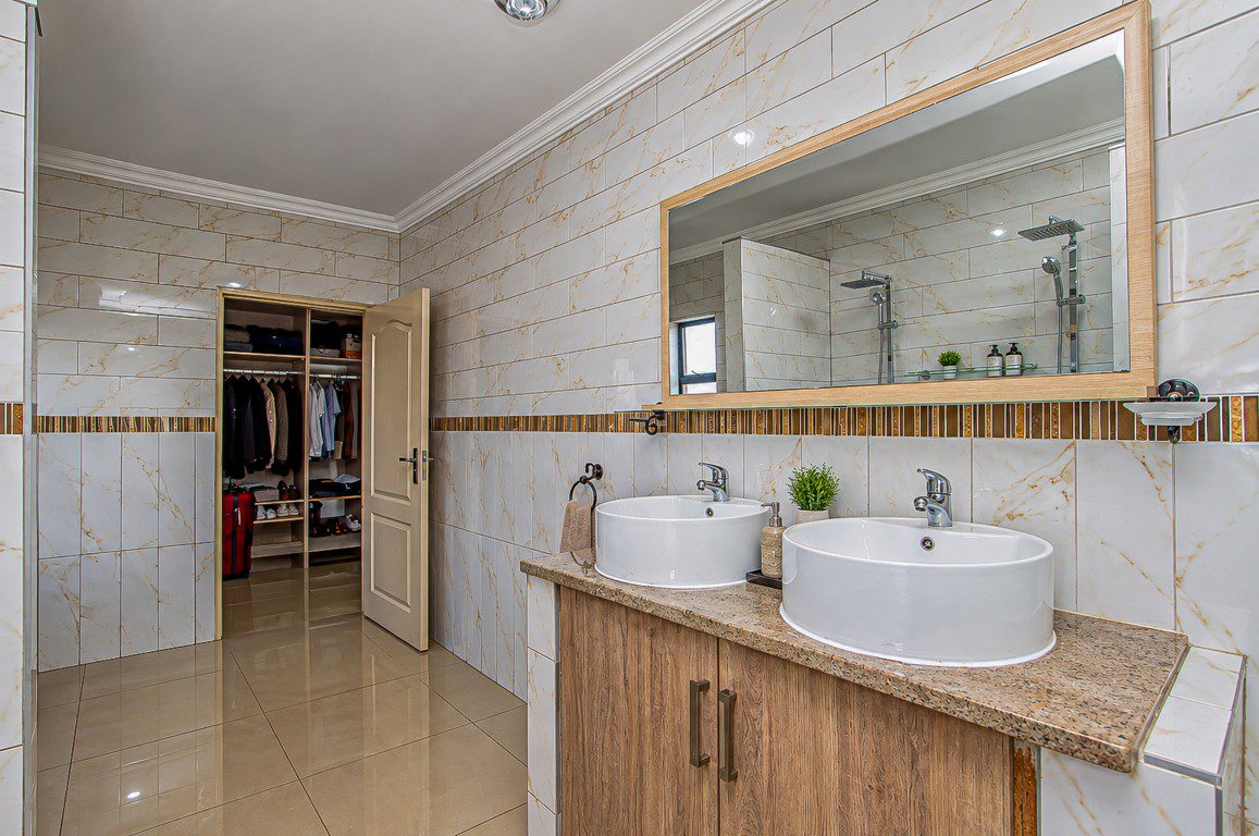 Savannah Country Estate, Pretoria | 6-Bedroom Estate Home with Pool