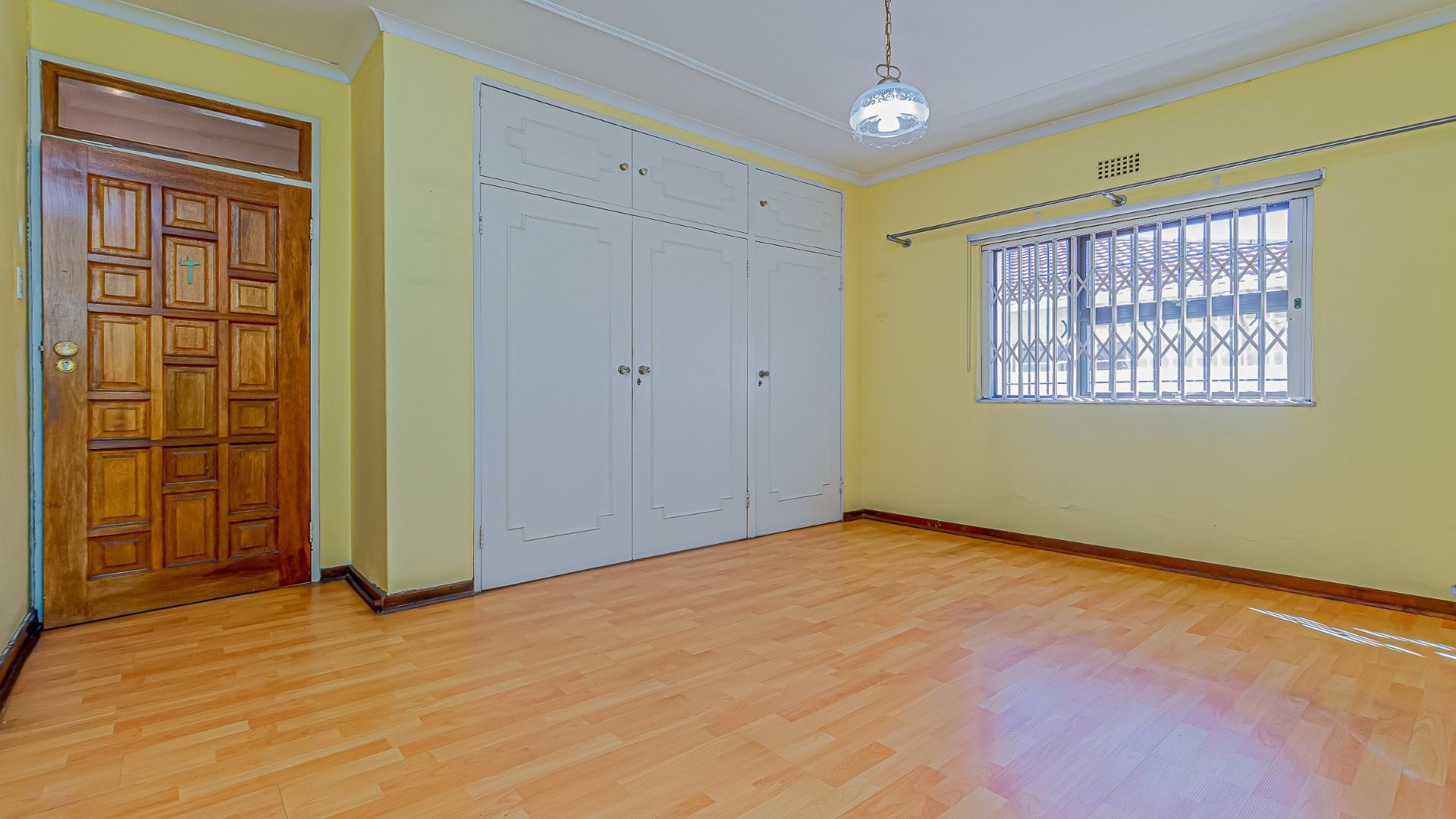 Kensington – Fully renovated family home