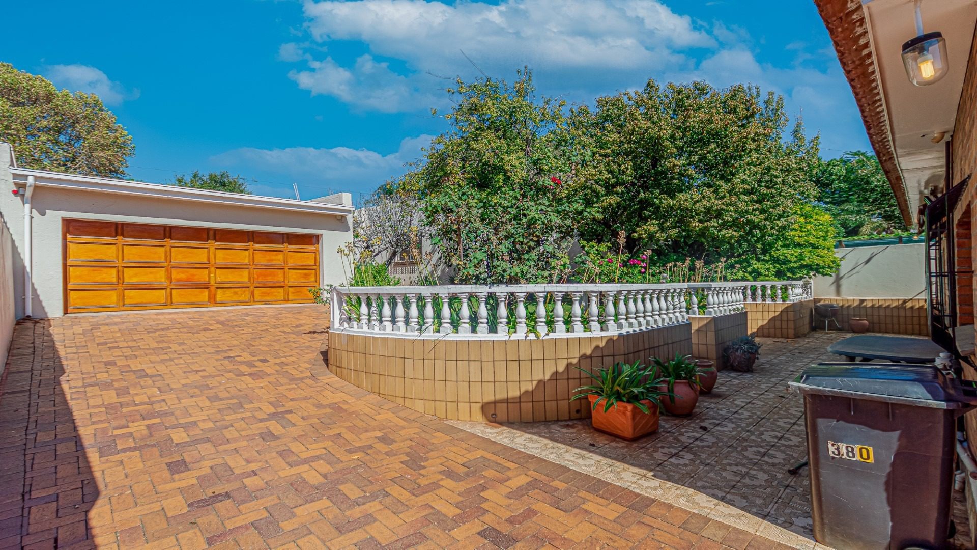 Kensington – Fully renovated family home