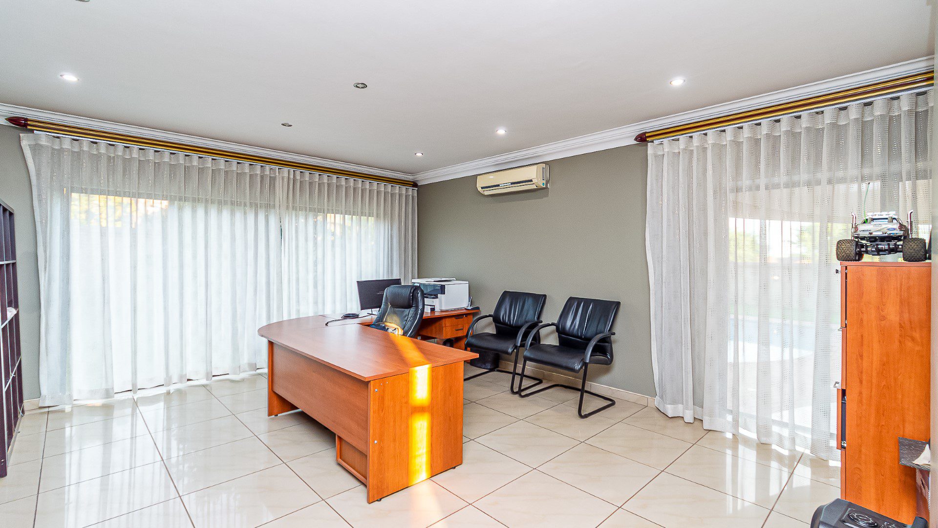 10 Meyersdal Crest Estate – Luxurious 4 Bedroom Family Home
