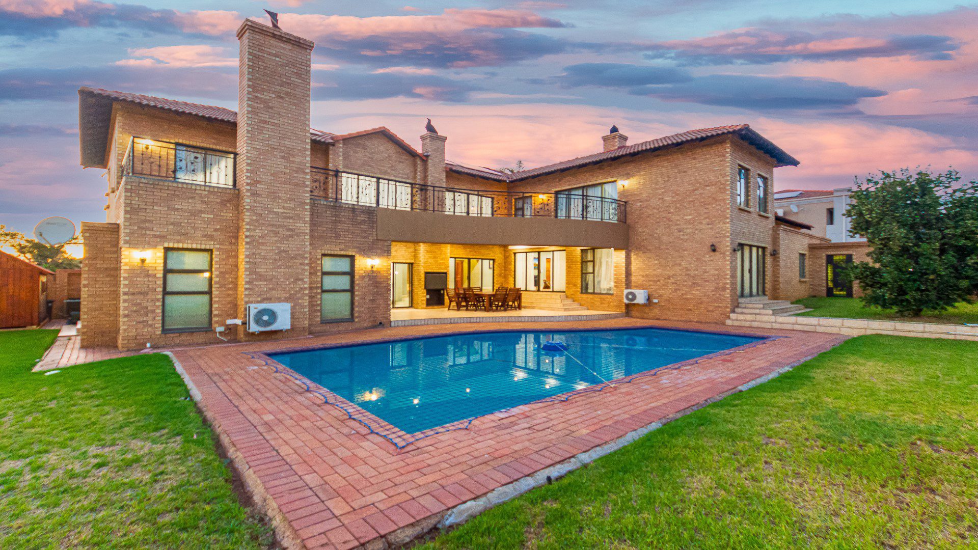 2 Meyersdal Crest Estate – Luxurious 4 Bedroom Family Home