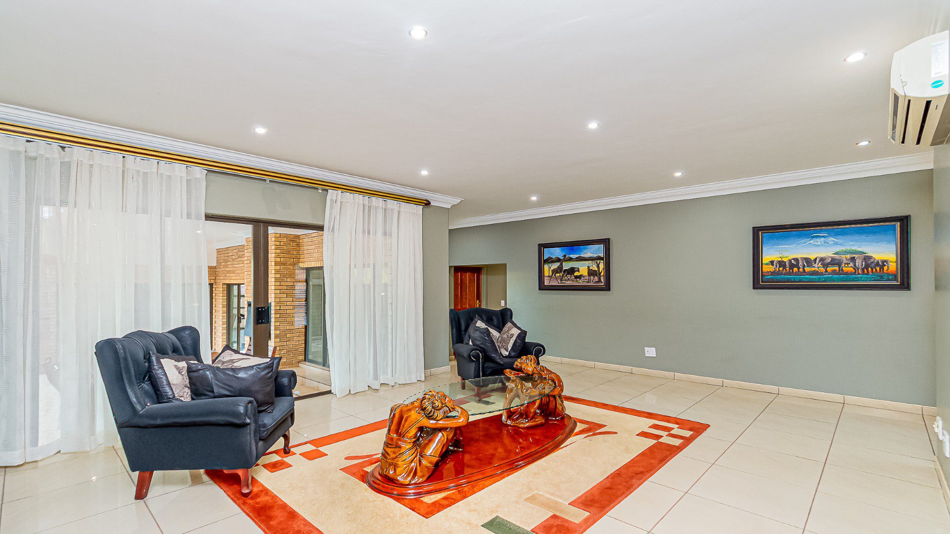 7 Meyersdal Crest Estate – Luxurious 4 Bedroom Family Home