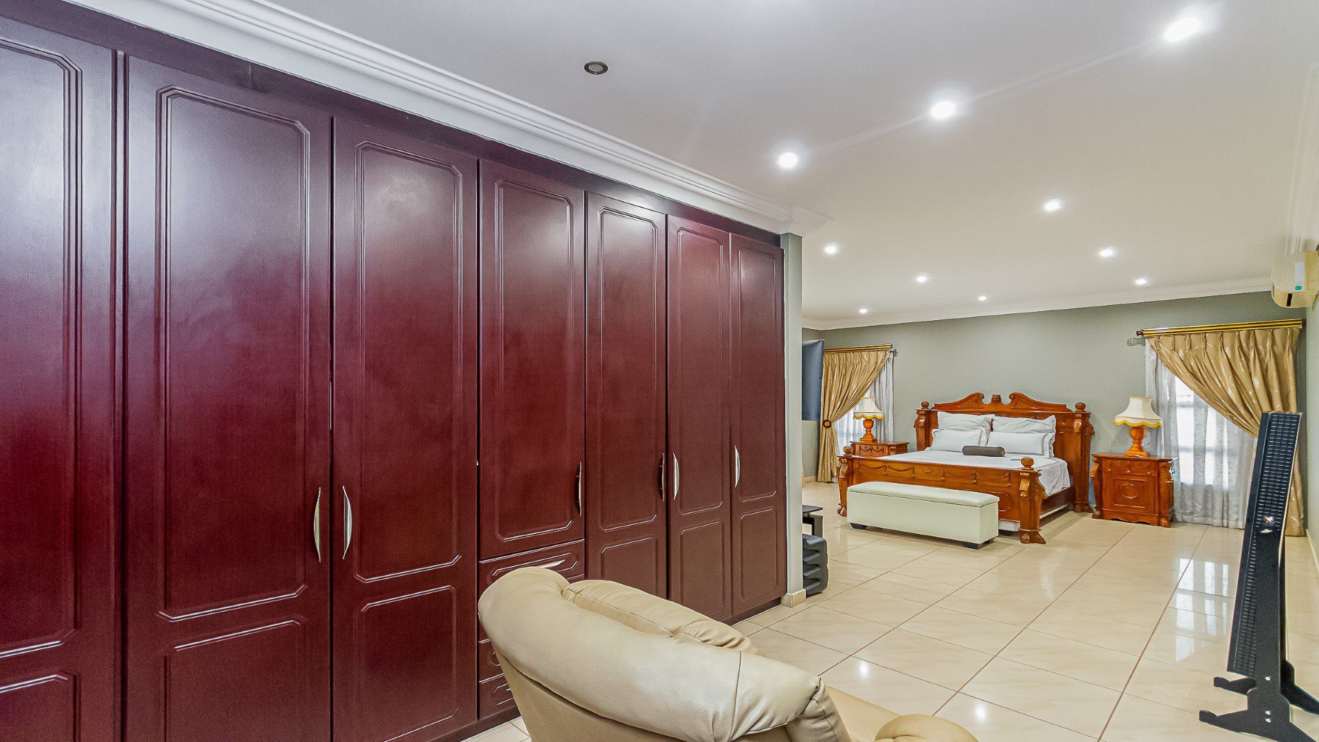 DSC_0096 Meyersdal Crest Estate – Luxurious 4 Bedroom Family Home
