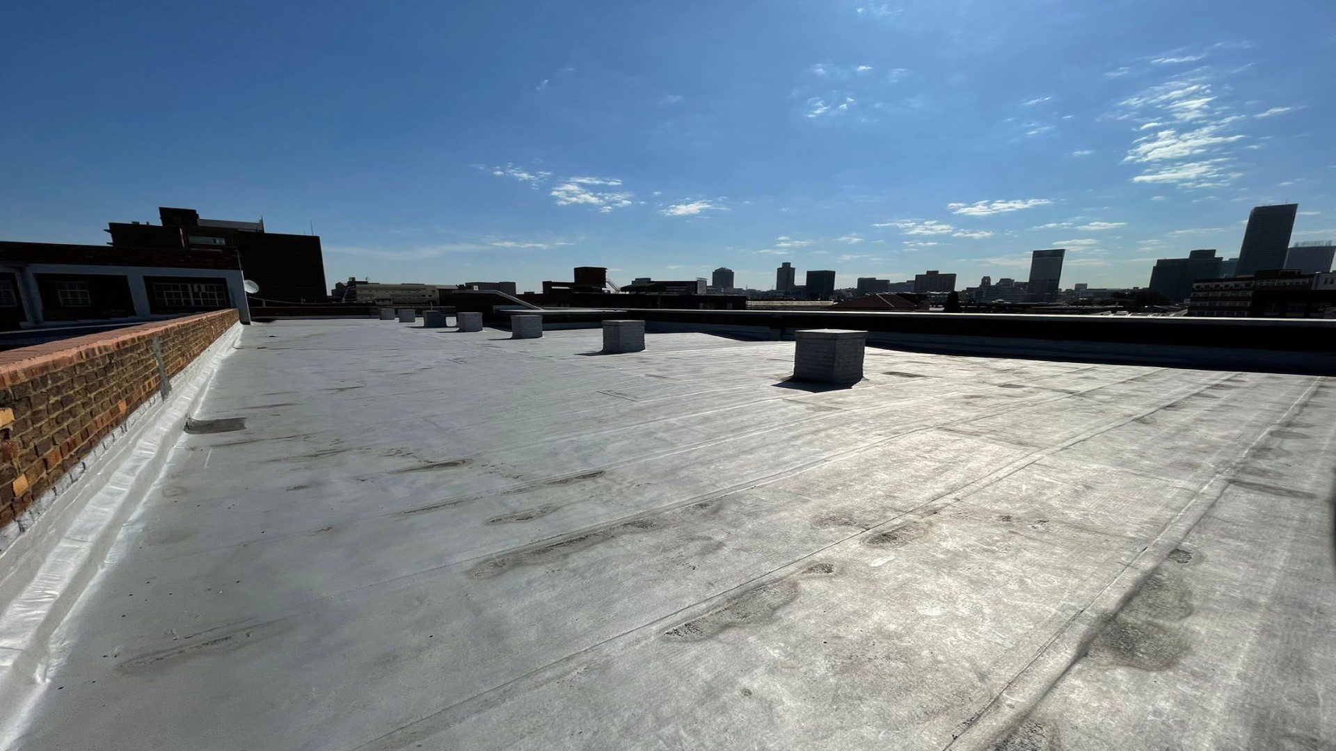 New Centre – Warehouse + Offices 6 600m2 under roof