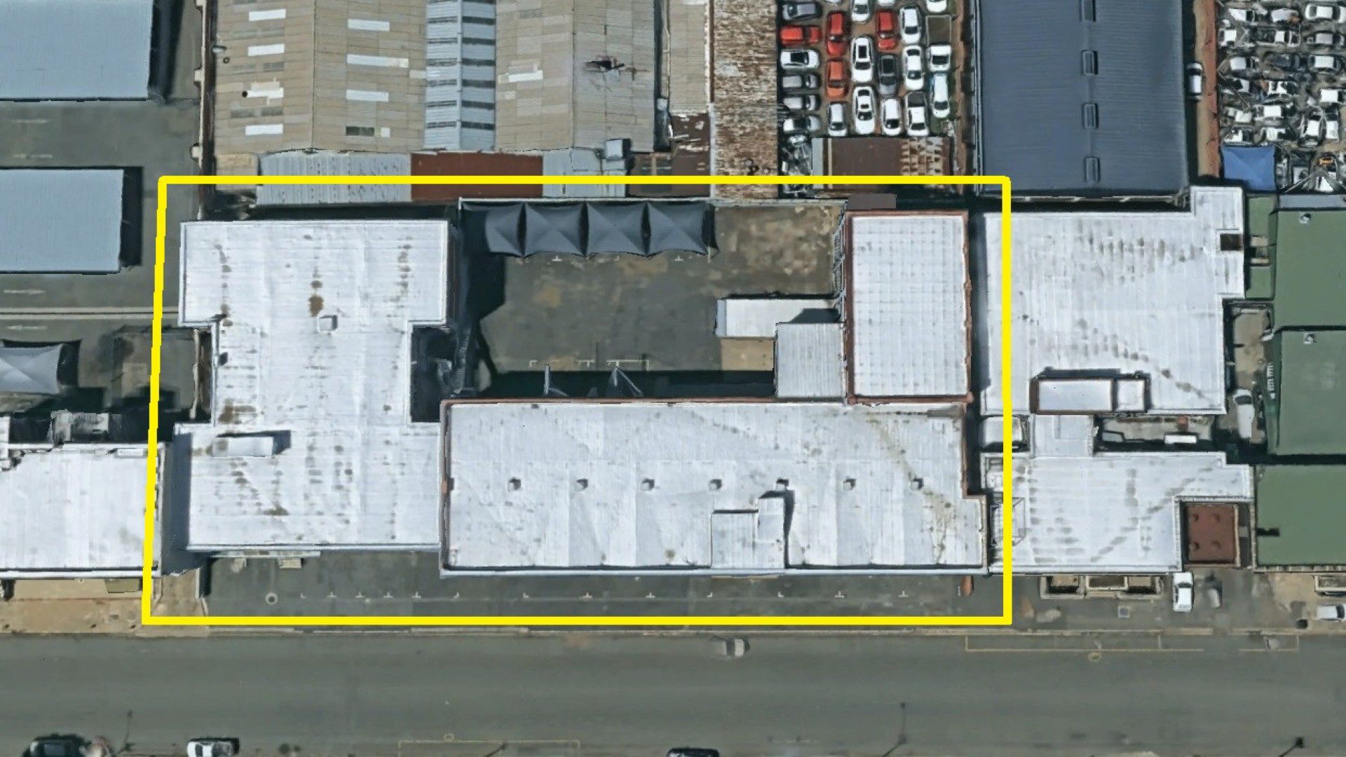 New Centre – Warehouse + Offices 6 600m2 under roof