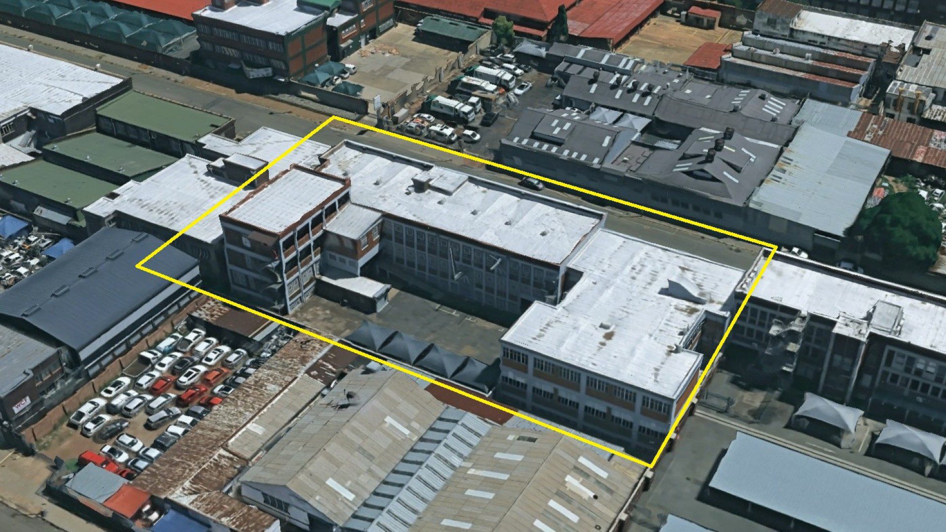 New Centre – Warehouse + Offices 6 600m2 under roof