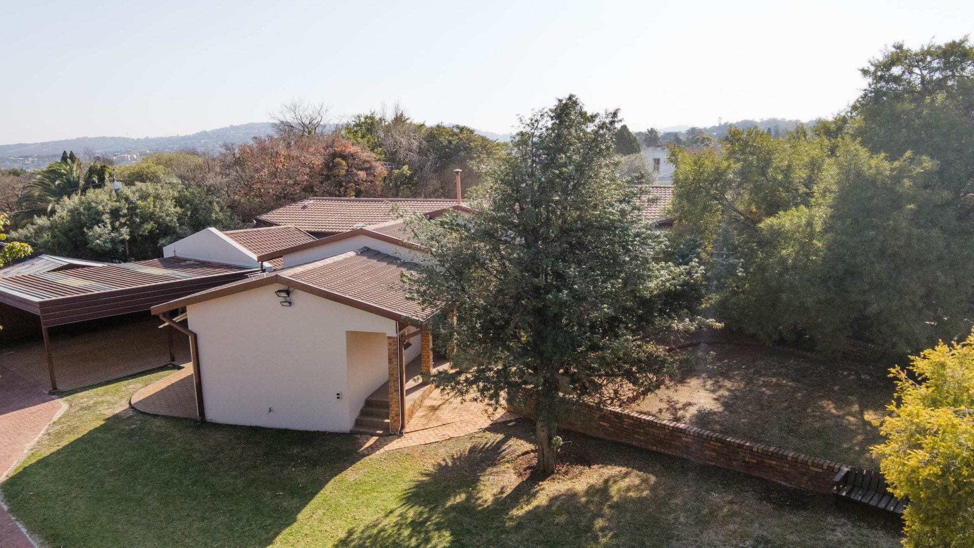 Mulbarton – Large 4 Bedroom Home + Flatlet