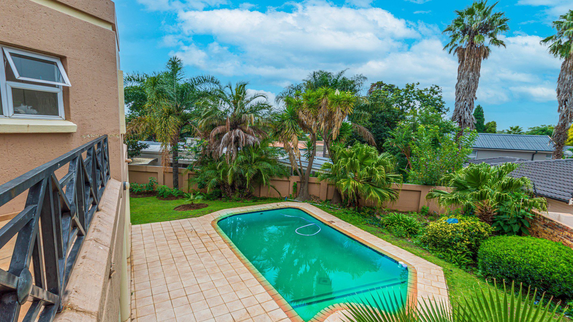 16 Sunninghill – Immaculate 4-Bedroom Double-Storey Family Home!