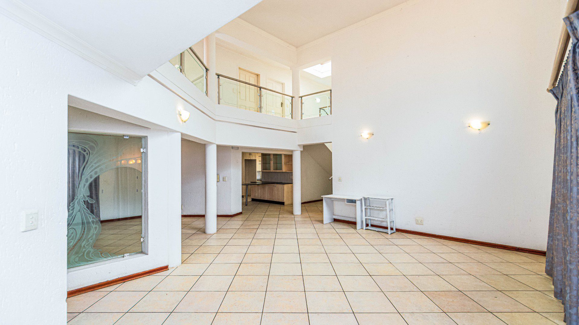 5 Sunninghill – Immaculate 4-Bedroom Double-Storey Family Home!