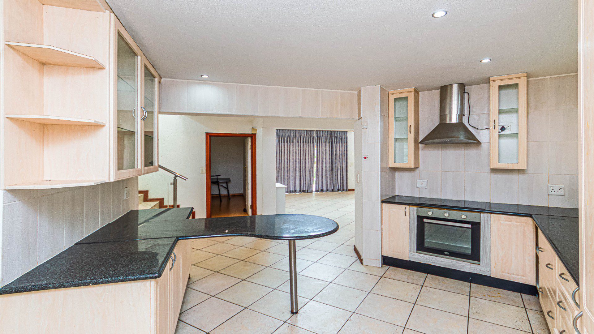 6 Sunninghill – Immaculate 4-Bedroom Double-Storey Family Home!