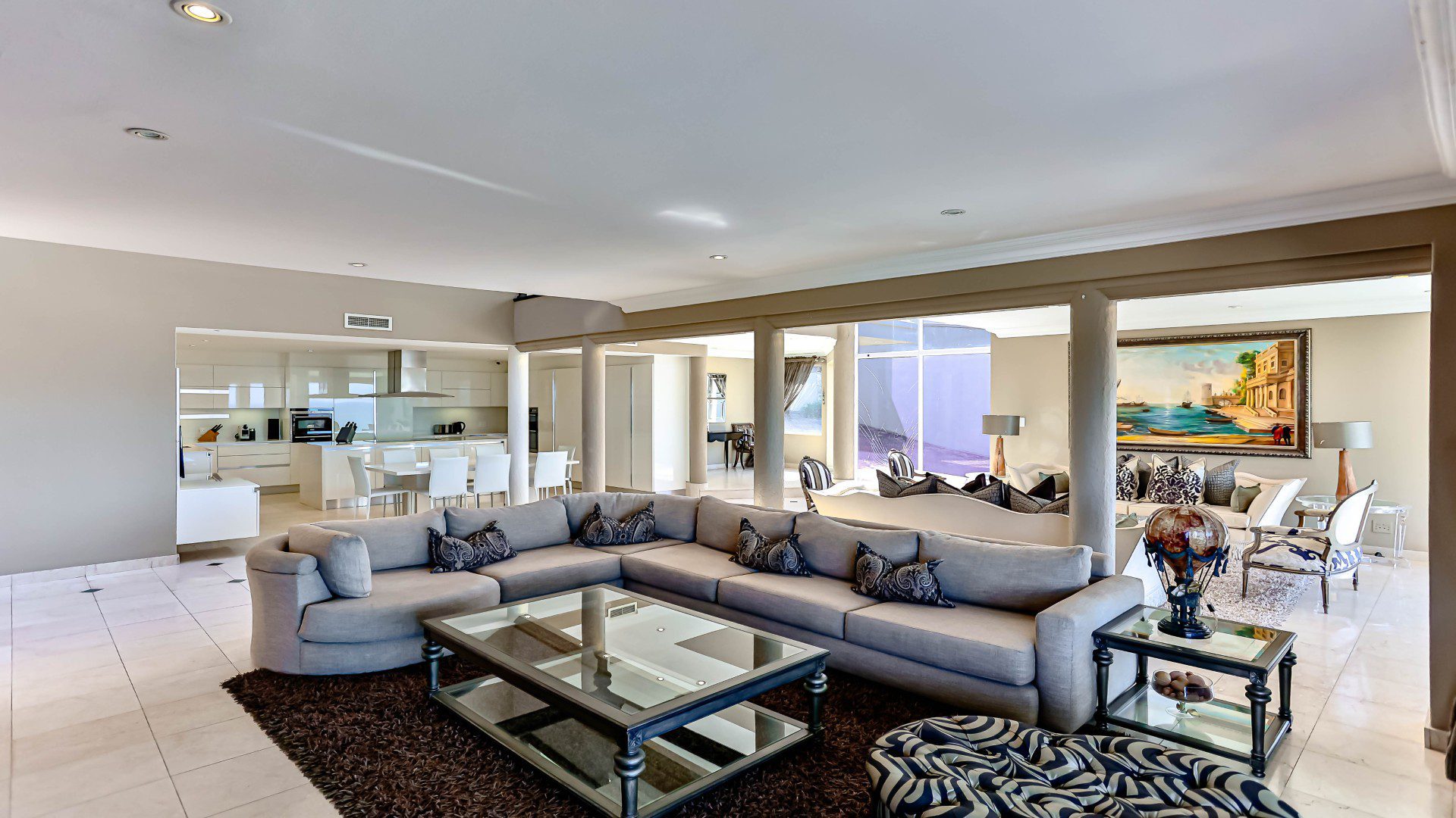 14 Umhlanga – Grand Family Home with Panoramic Sea Views