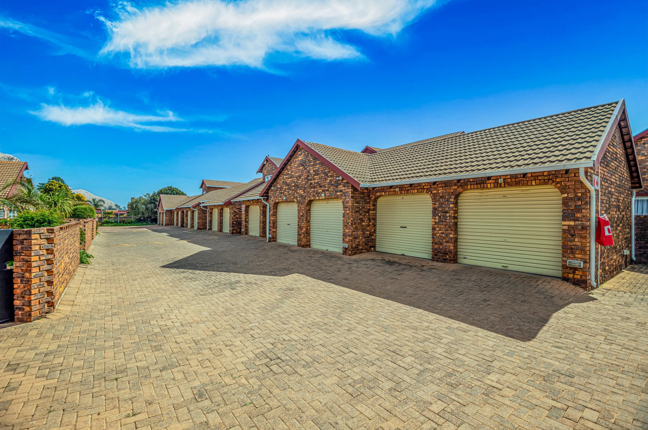 Kibler Park – Elegant 2 Bedroom Cluster, Secure Estate Living