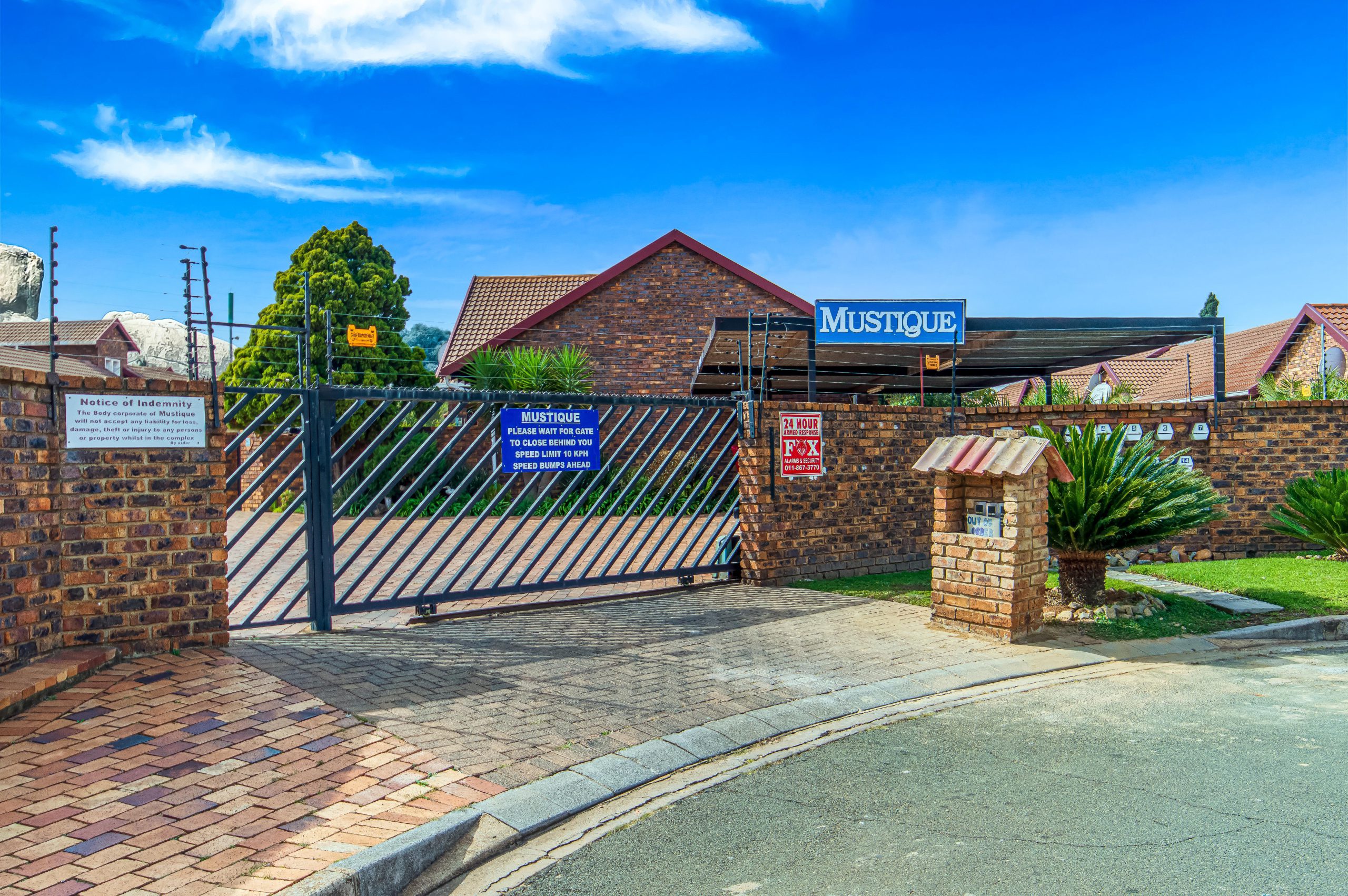 Kibler Park – Elegant 2 Bedroom Cluster, Secure Estate Living
