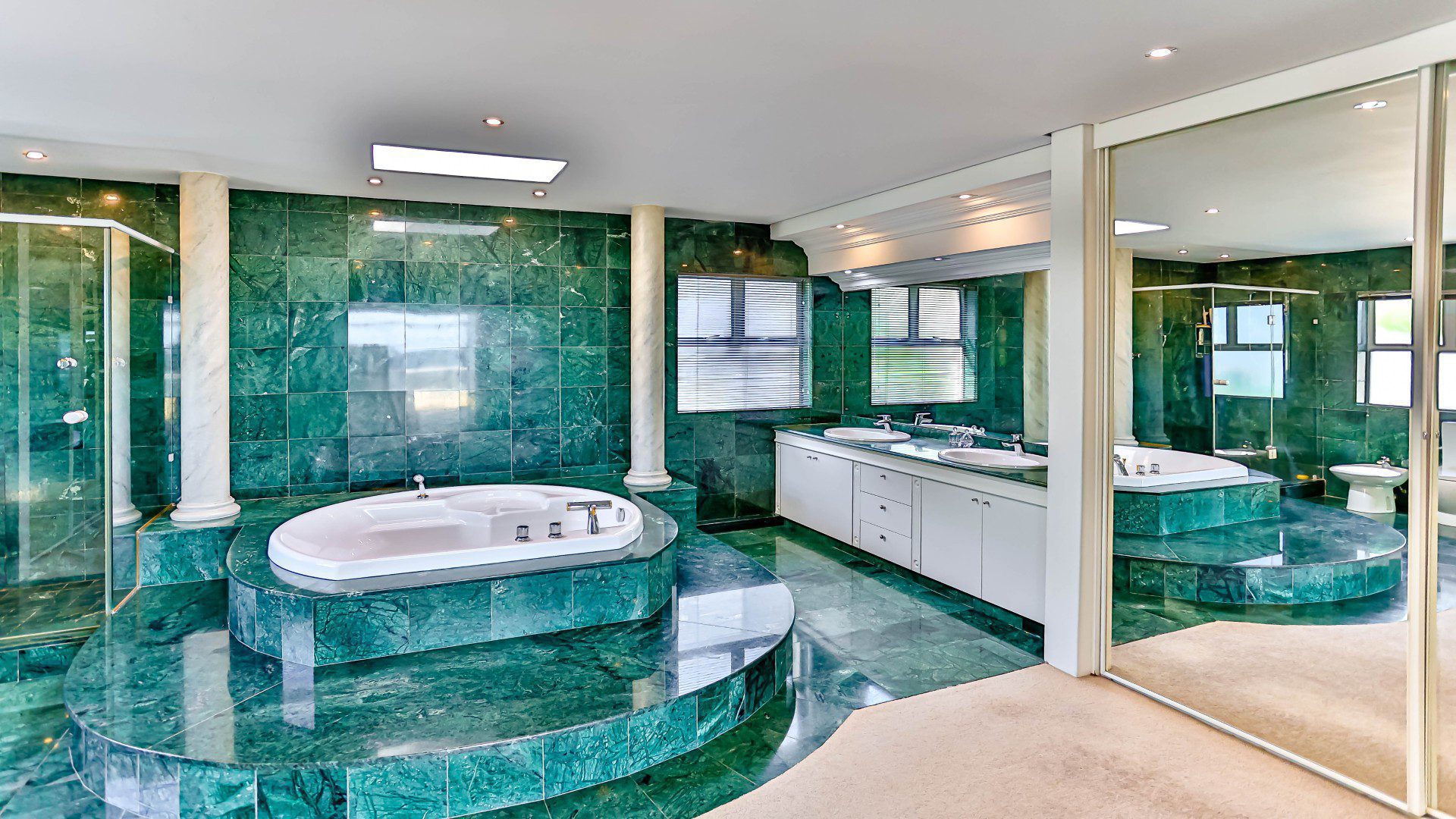16 Umhlanga – Grand Family Home with Panoramic Sea Views