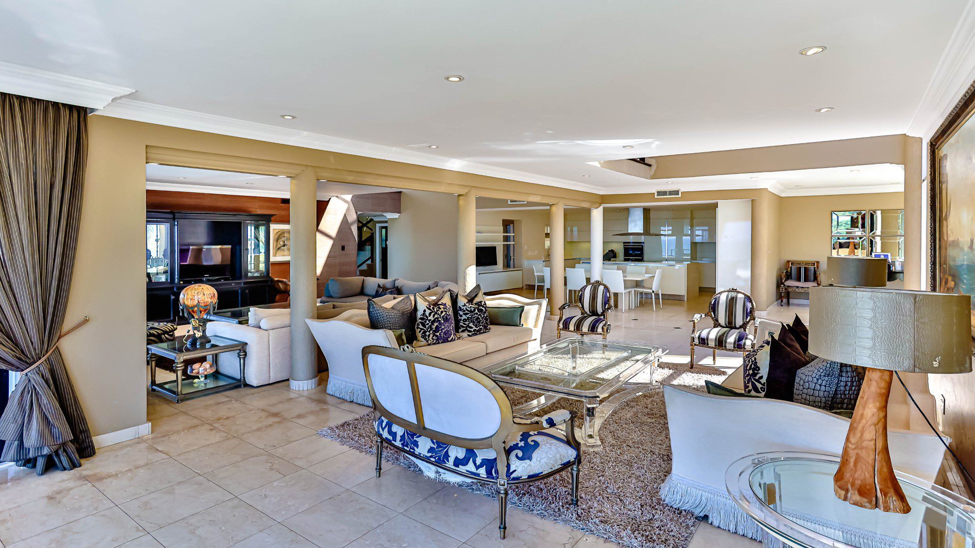 9 Umhlanga – Grand Family Home with Panoramic Sea Views