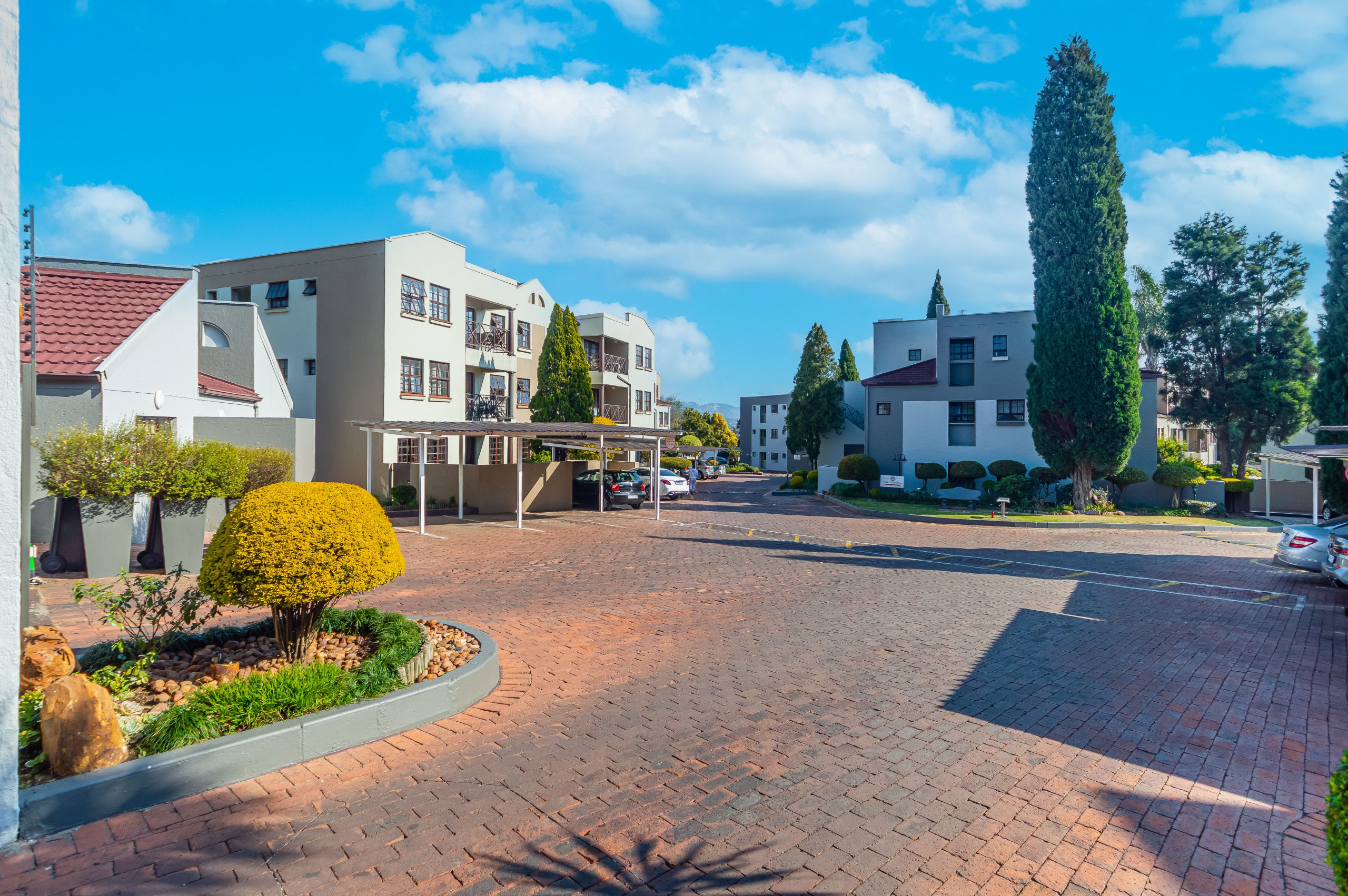 Dowerglen – 2 Bedroom Apartment In Security Estate