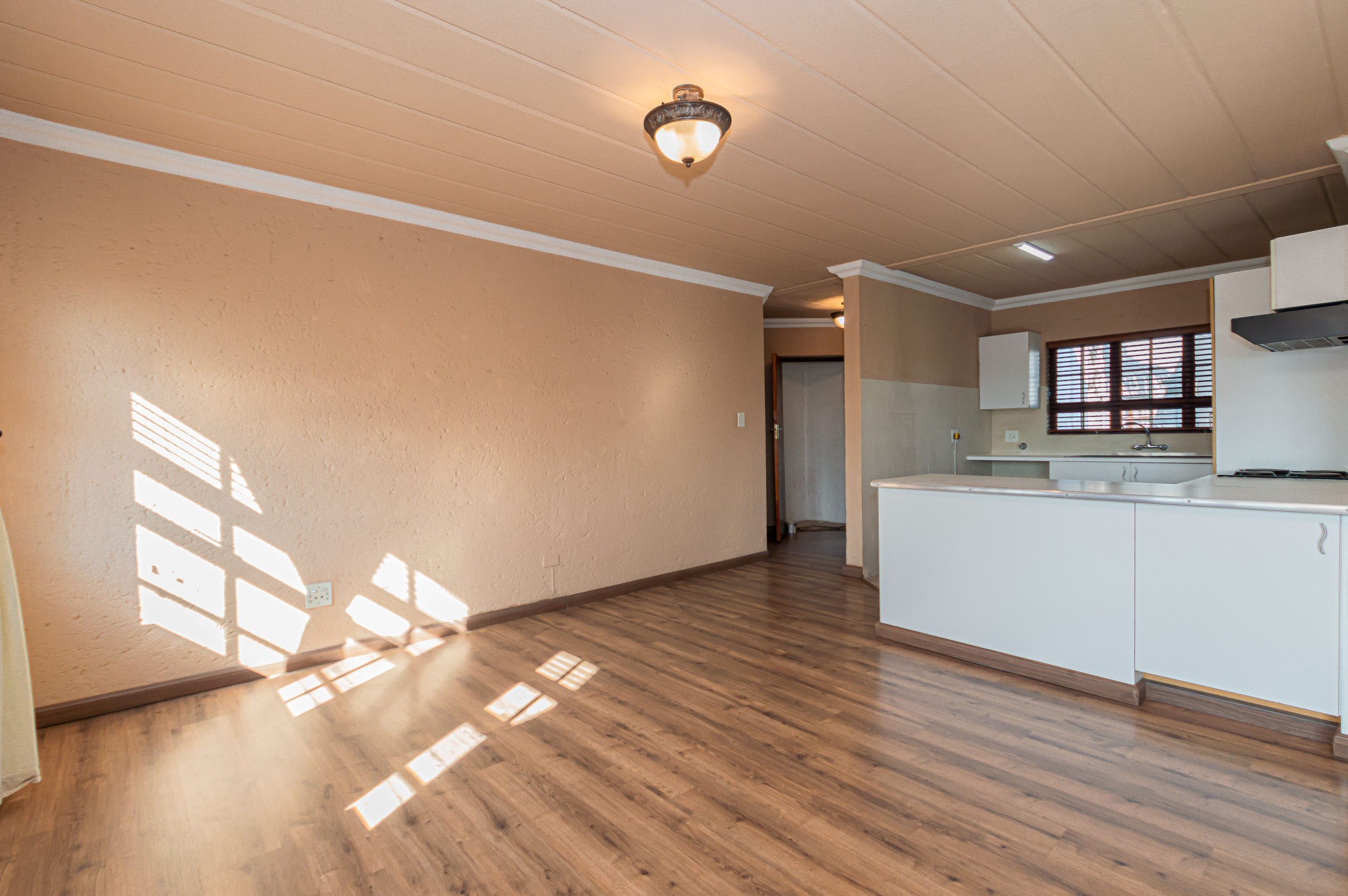 Dowerglen – 2 Bedroom Apartment In Security Estate