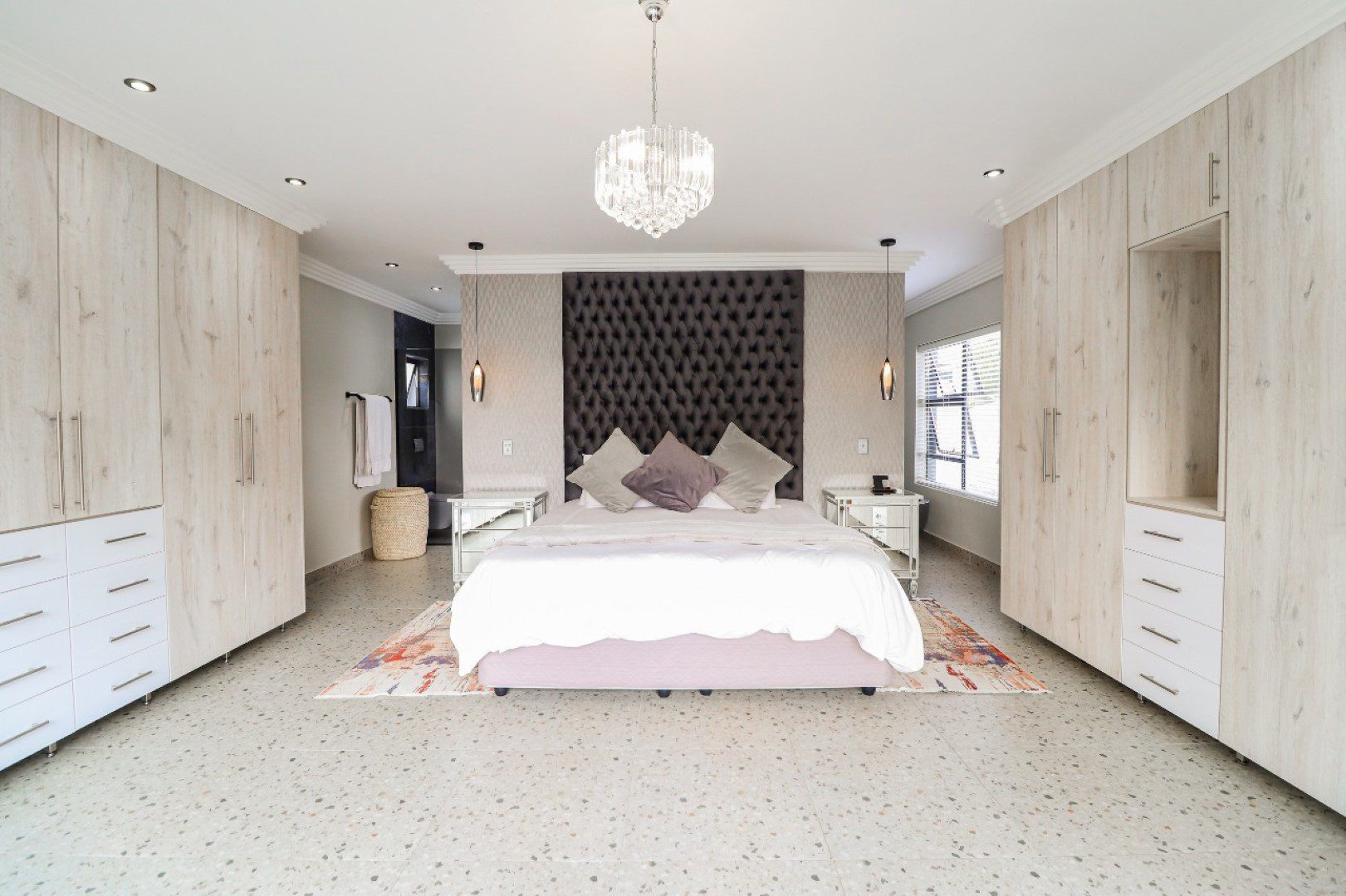 13 Parkhurst – Newly Renovated / Ultra Modern 4-Bedroom Double Storey Home with Pool & Luxury Finishes