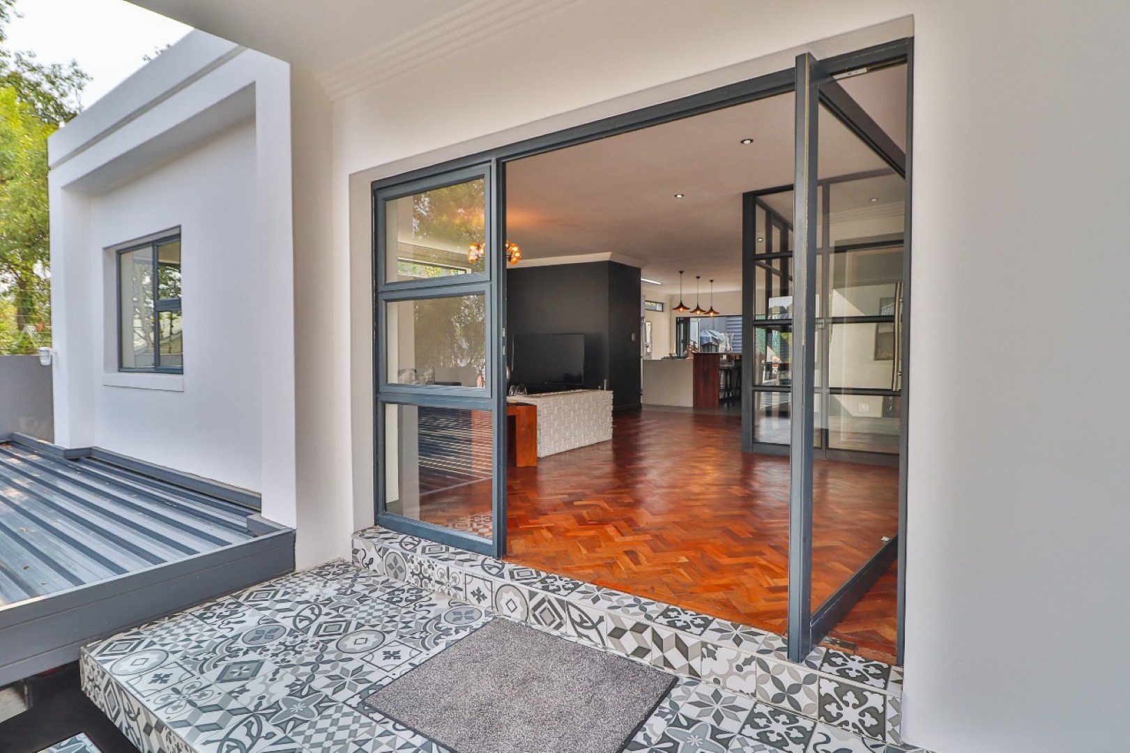 2 Parkhurst – Newly Renovated / Ultra Modern 4-Bedroom Double Storey Home with Pool & Luxury Finishes