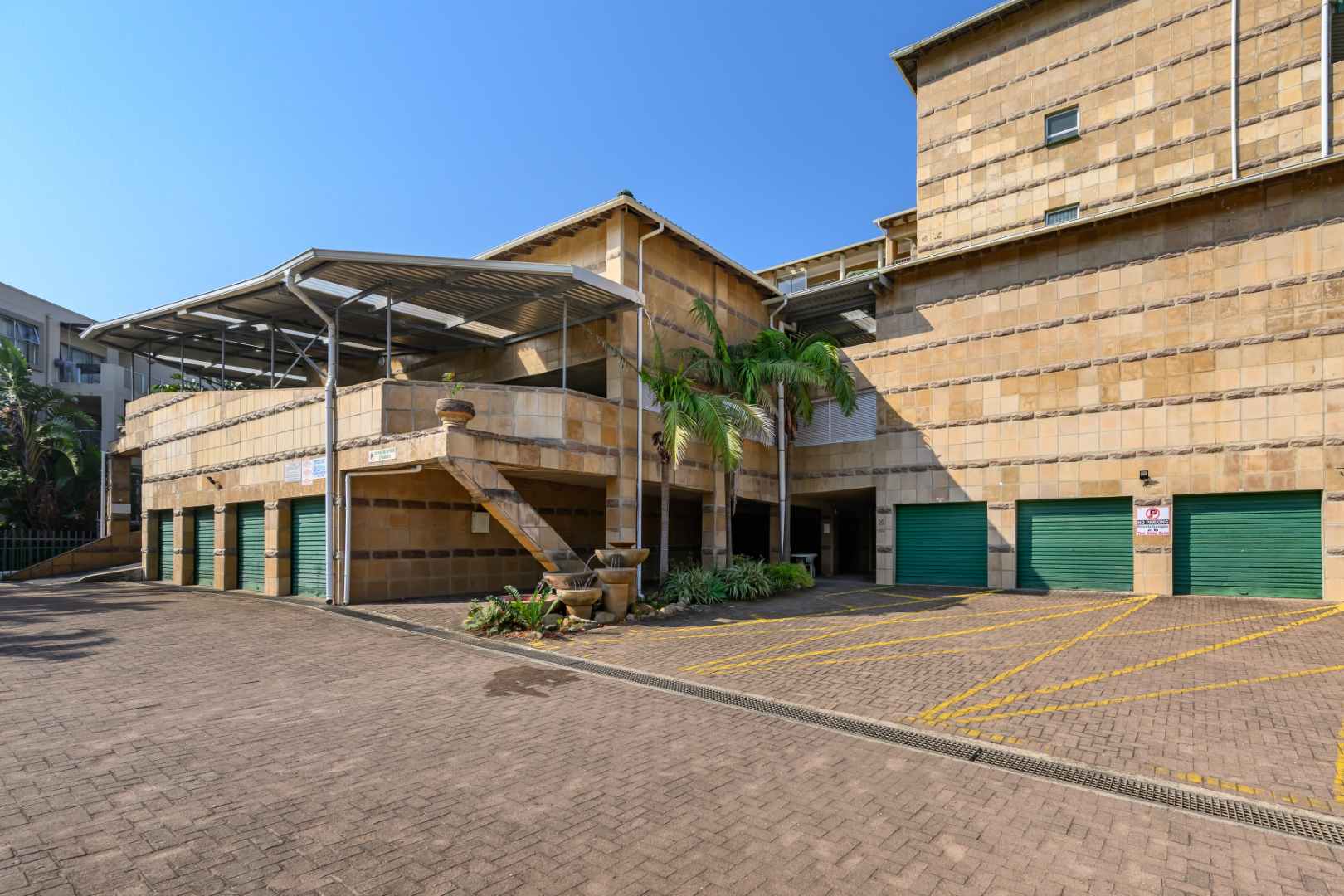 28Silhouette_Aug2025_264