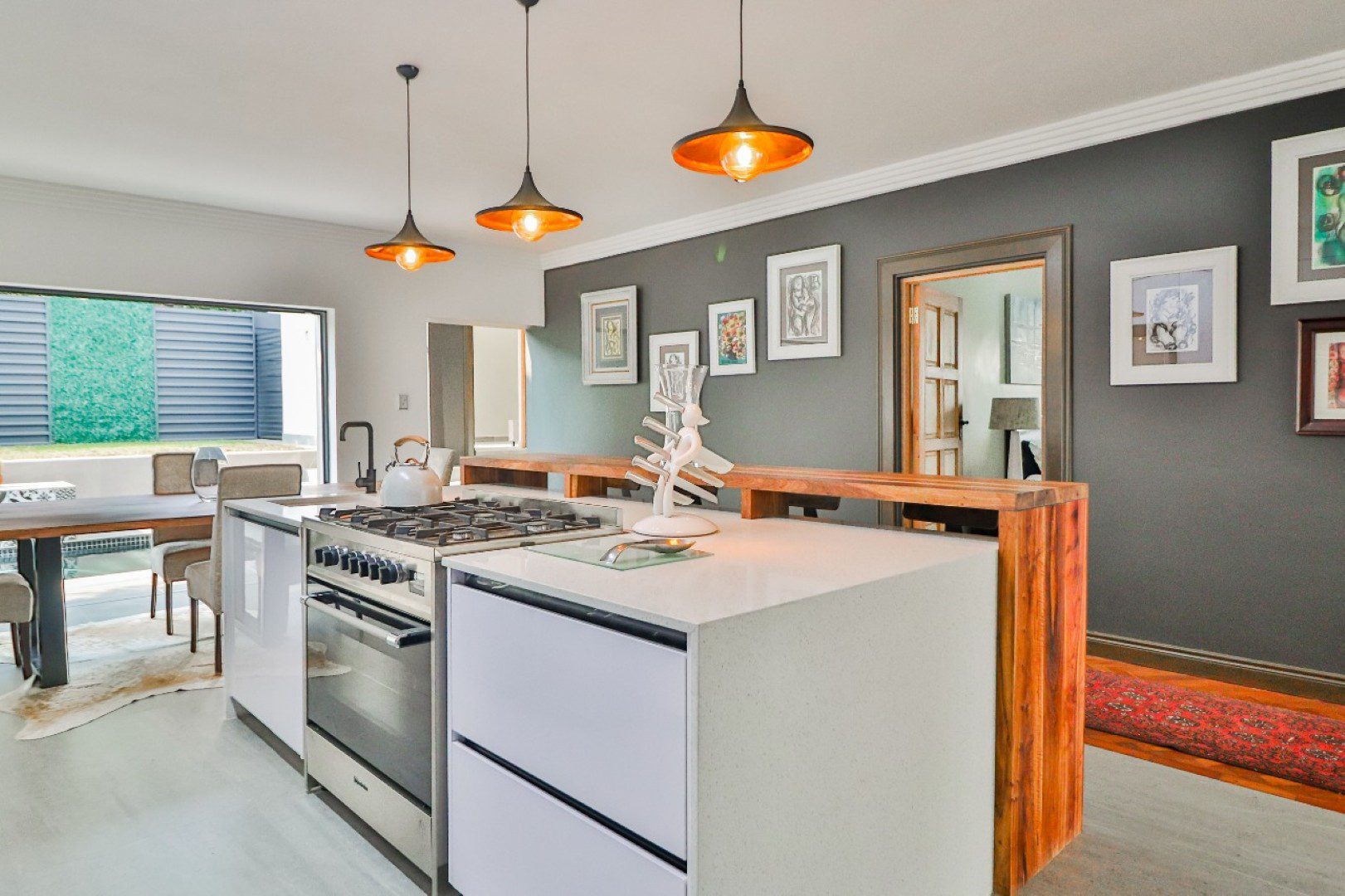 4 Parkhurst – Newly Renovated / Ultra Modern 4-Bedroom Double Storey Home with Pool & Luxury Finishes