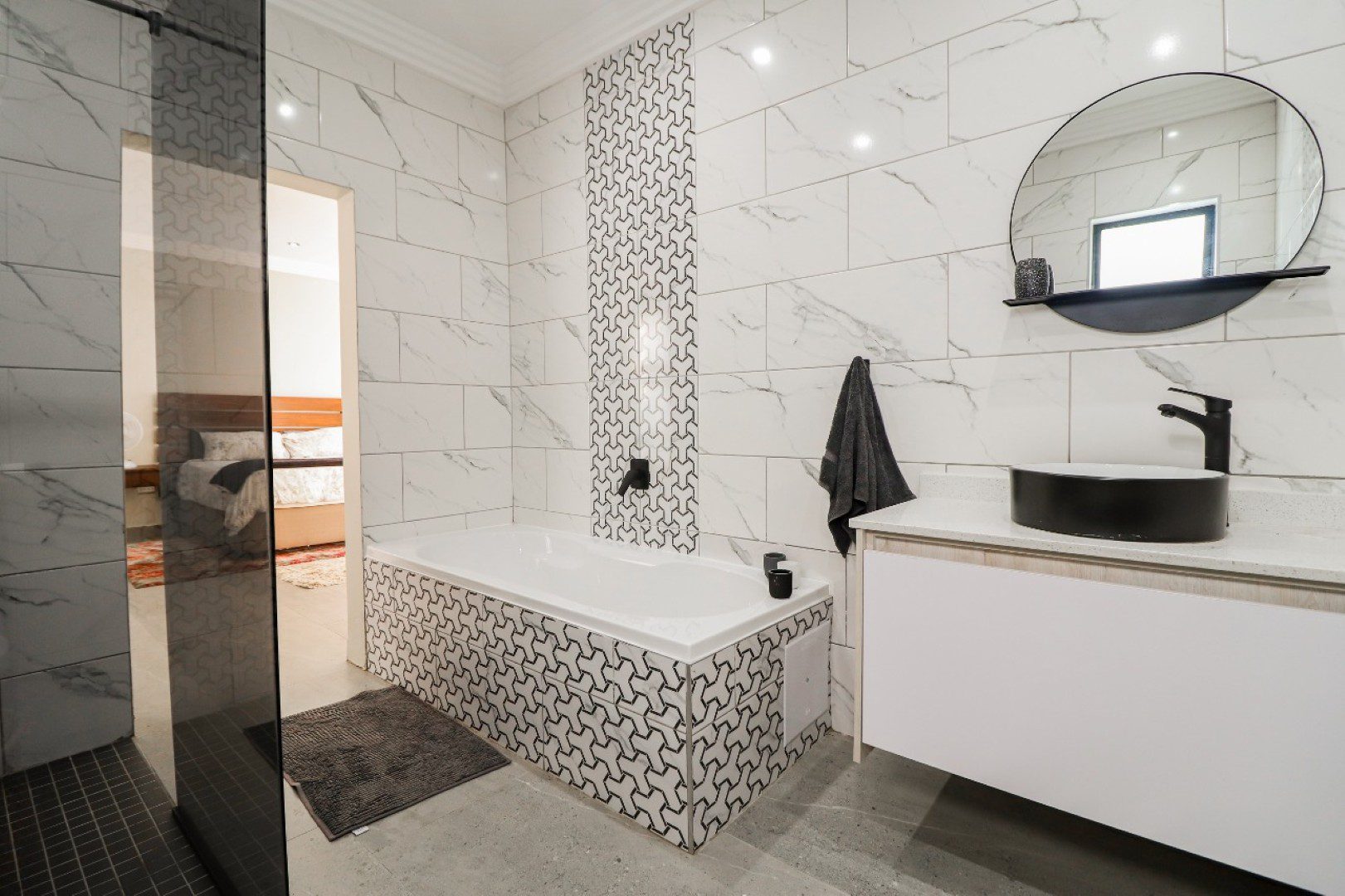 8 Parkhurst – Newly Renovated / Ultra Modern 4-Bedroom Double Storey Home with Pool & Luxury Finishes
