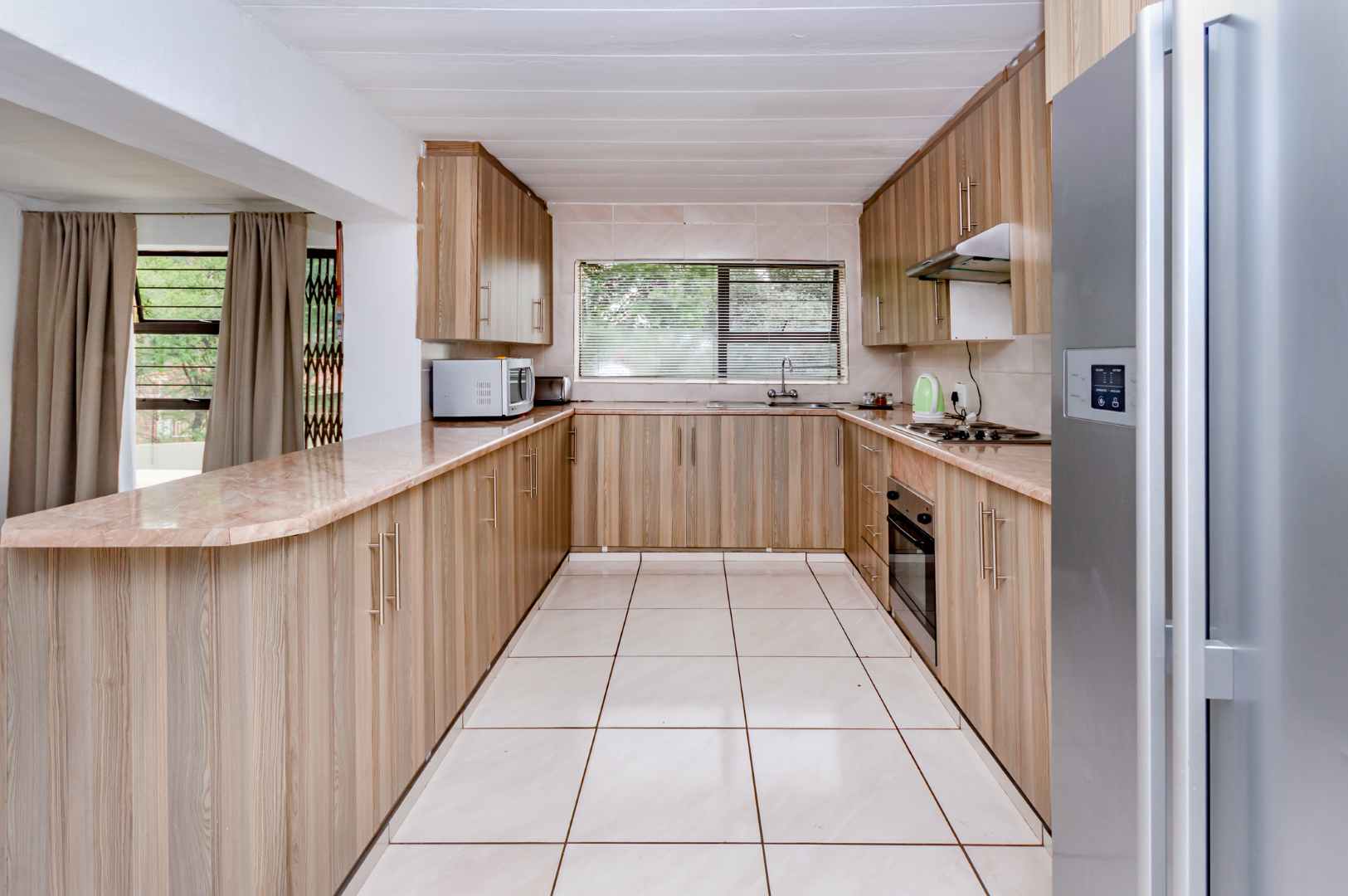 10 Glenvista – Home with Breathtaking Views and Two Flatlets