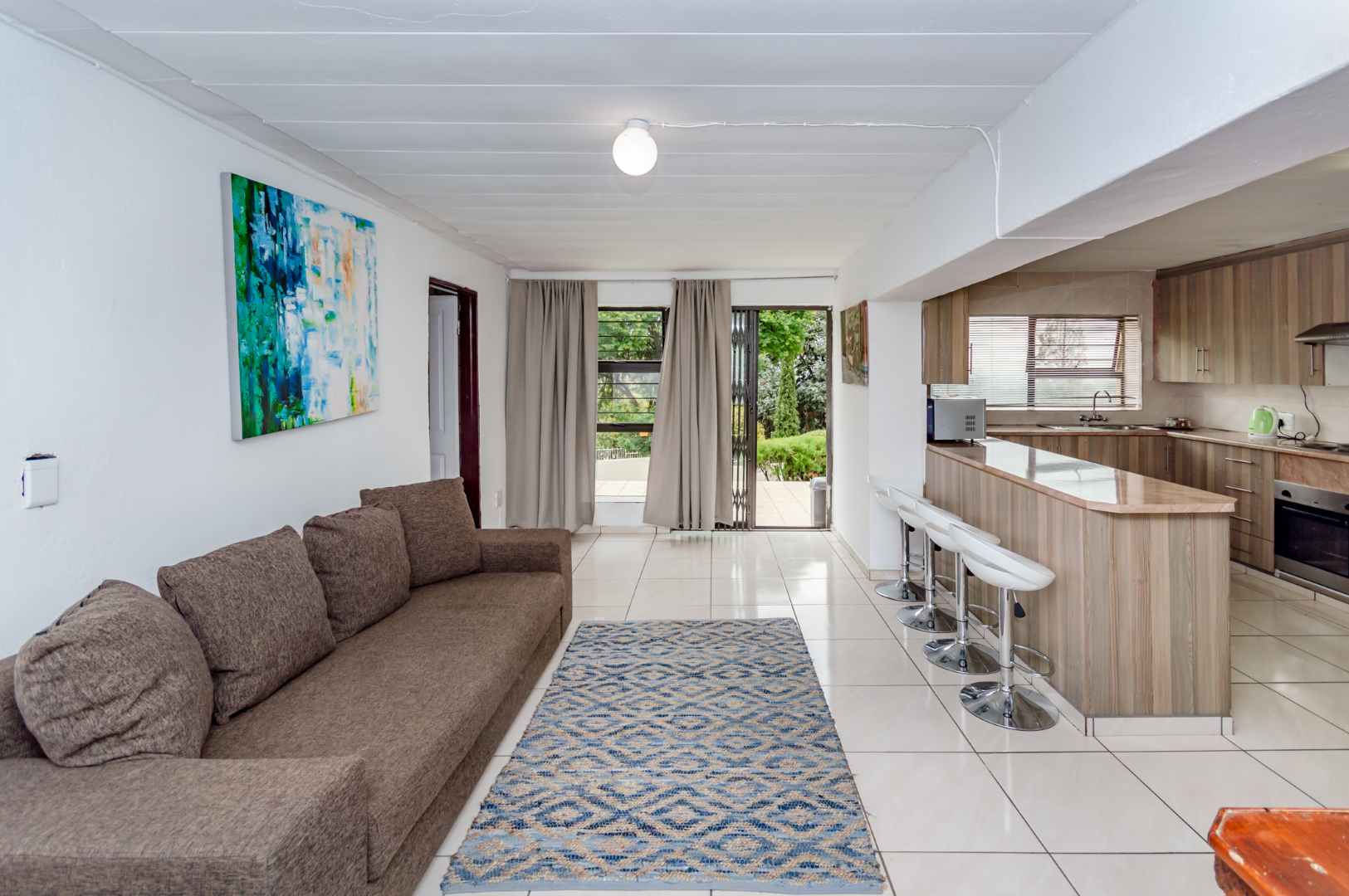 11 Glenvista – Home with Breathtaking Views and Two Flatlets