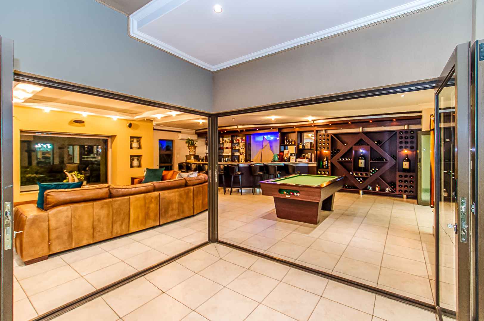 Luxury Auction in Bassonia Estate – A Rare Opportunity
