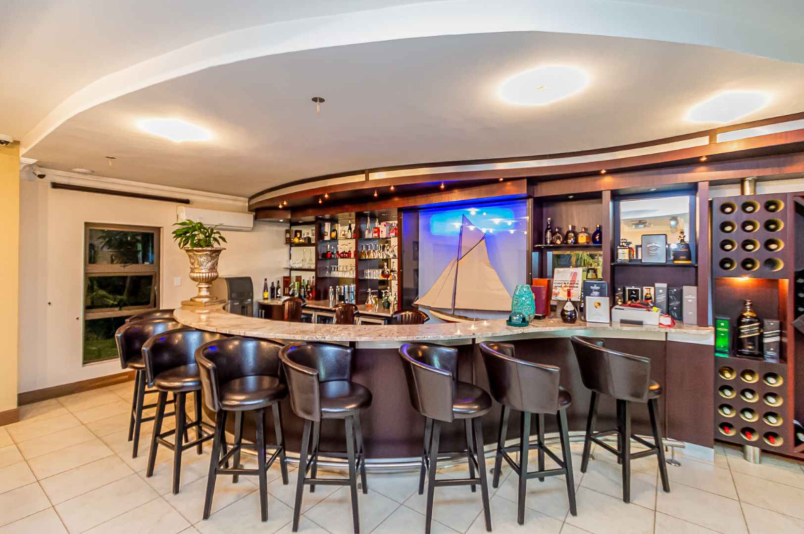Luxury Auction in Bassonia Estate – A Rare Opportunity