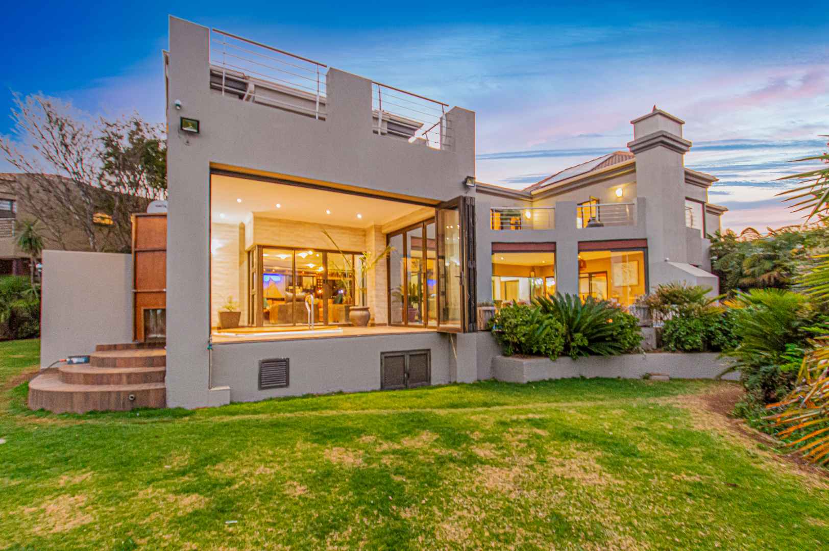 Luxury Auction in Bassonia Estate – A Rare Opportunity