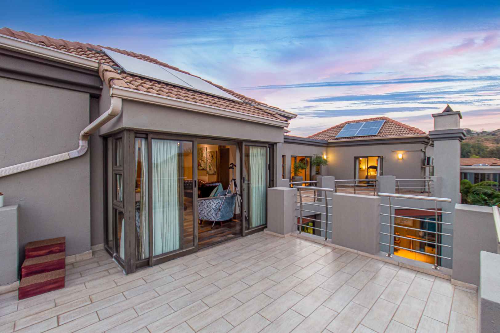 Luxury Auction in Bassonia Estate – A Rare Opportunity