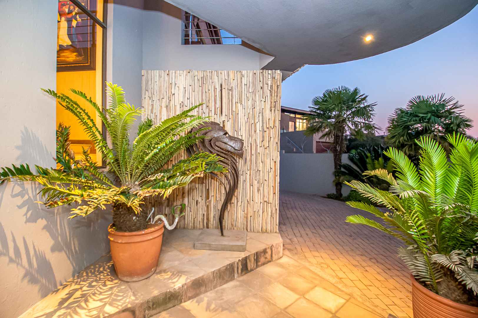 Luxury Auction in Bassonia Estate – A Rare Opportunity