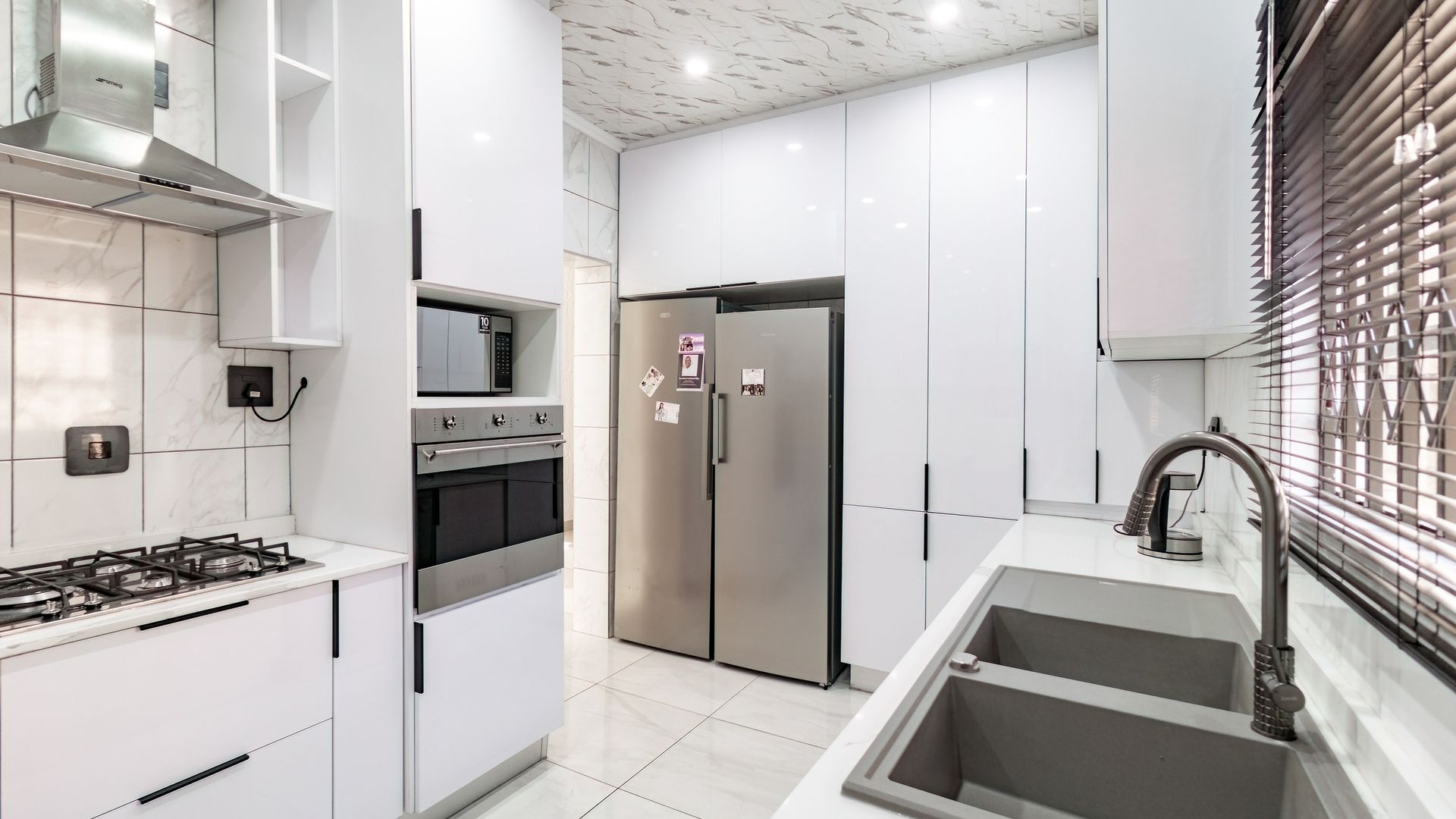 Bassonia – STYLISH 3 BEDROOM FACE-BRICK CLUSTER
