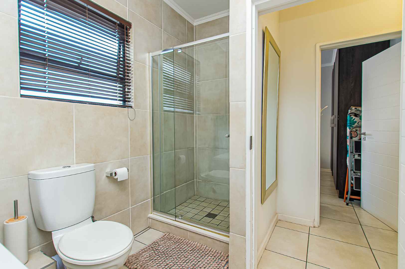 Oakdene – Impeccable 2 Bedroom Apartment!