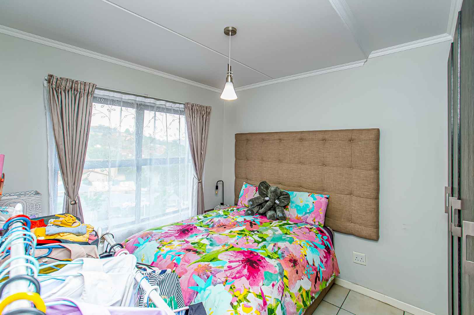 Oakdene – Impeccable 2 Bedroom Apartment!