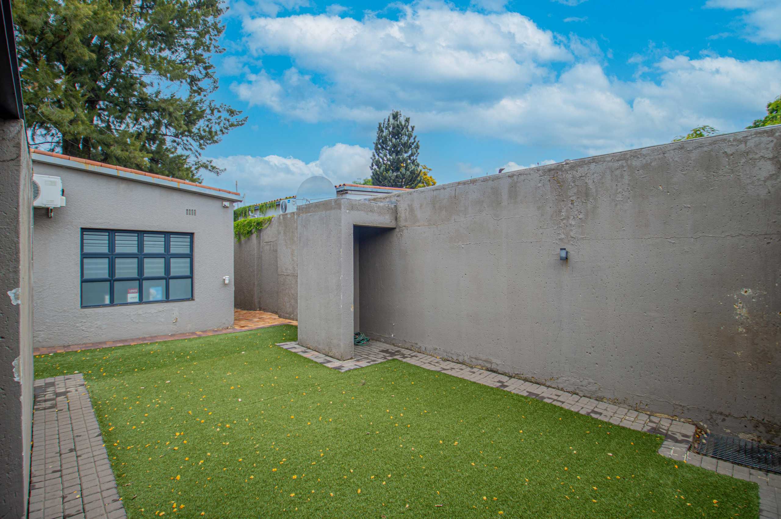11 Linksfield – Doctors Rooms With Direct Access to Linksfield Clinic